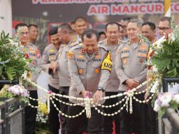 Kapolda Jatim Resmikan Semeru Walk dan Air Mancur Kolam Semeru