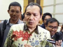 Diperiksa Di Jumat Keramat, Mantan Komisioner KPK Minta Agar Firli Dipenjara Seumur Hidup