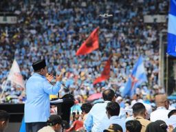 Viral, Pelajar Ini Ngaku Dapat Rp100 Ribu untuk Ikut Kampanye Prabowo-Gibran di GBK