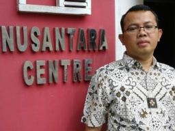 Lampu Terang: Mengenang Faisal Basri