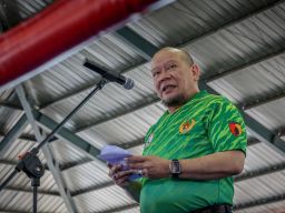 AA . LaNyalla Mahmud Mattalitti Anggota MPR RI / DPD RI Mengingatkan Para Atlet Dalam Mengelola Uang