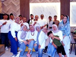 Bukber Alumni SMP Negeri 4 Tambun Selatan, Ingatkan Pentingnya Jasa Guru