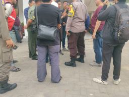 Mendapat Protes Dari Warga, Kopi Kenangan Nyaris Disegel