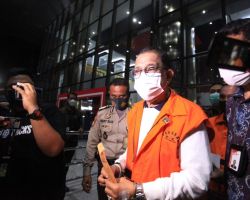 KPK Dalami Pengetahuan Dua Saksi Soal Aset Milik Richard Louhenapessy