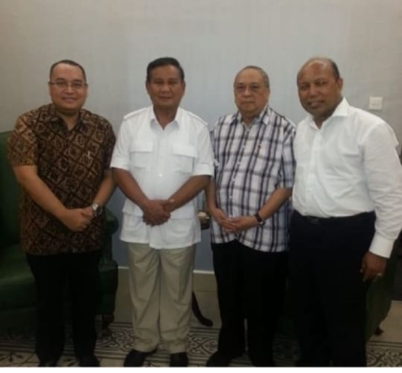 Pengamat Militer: Pemerintahan Prabowo harus lebih fokus terhadap keamanan kawasan Natuna dan Papua