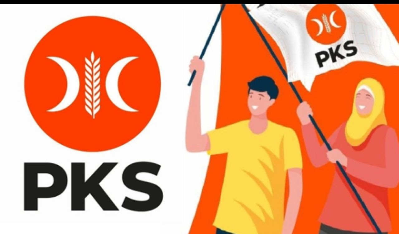 PKS Di Persimpangan Jalan