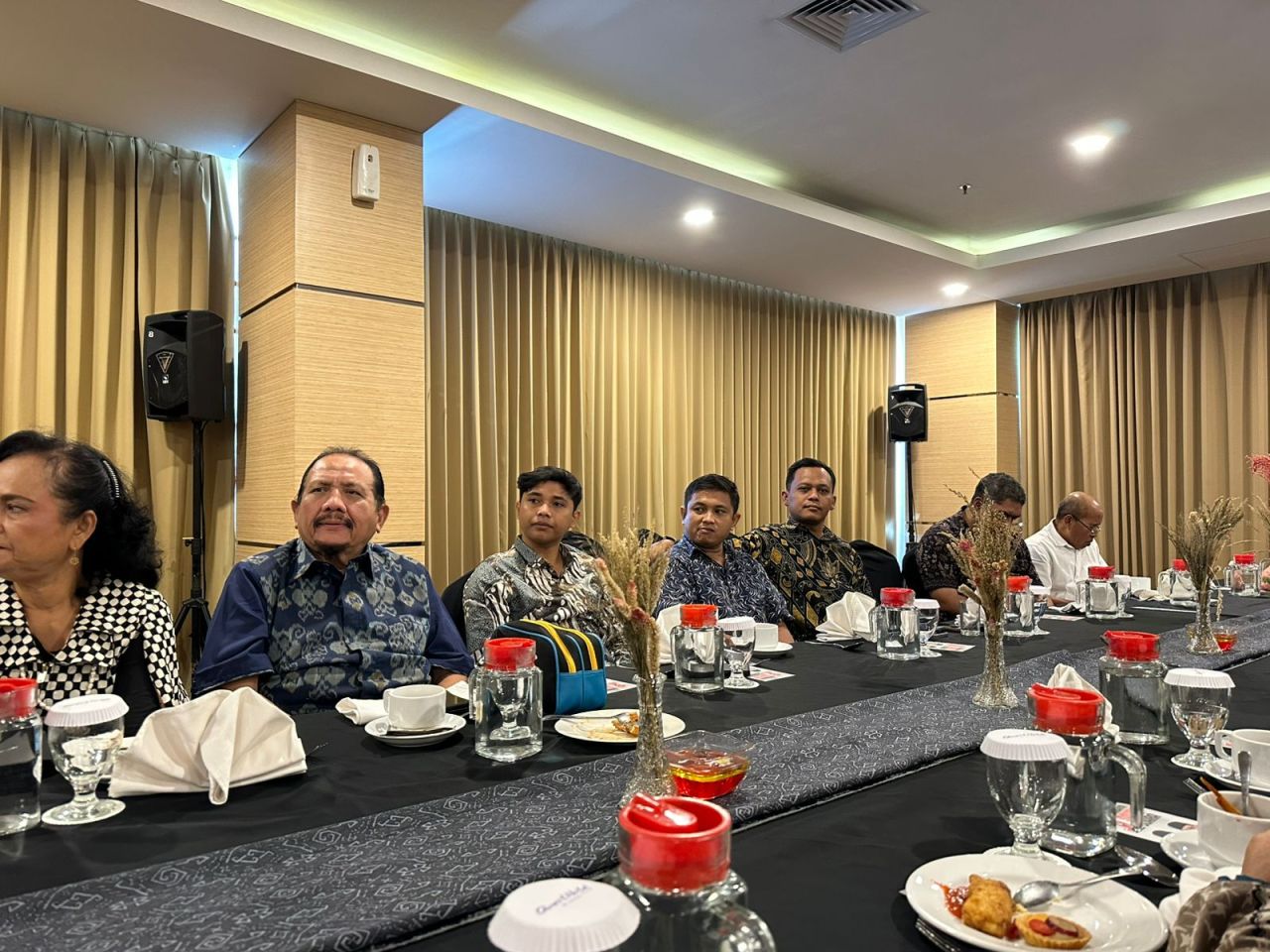 Membangun Kota Surabaya Sebagai Barometer Indonesia Emas Melalui Sinergi Dunia Usaha dan Profesional