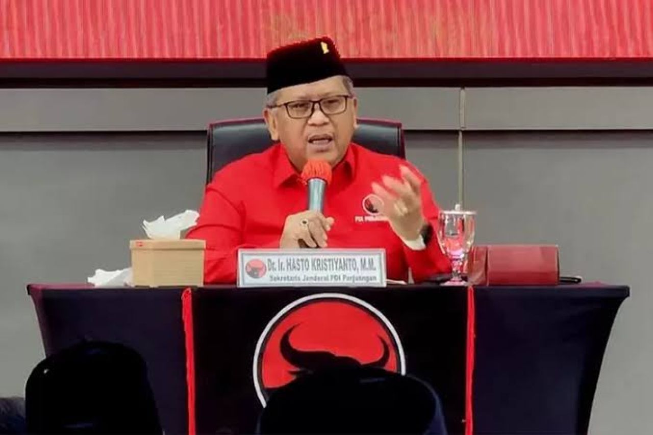 Hasto Merasa Dikriminalisasi, PDIP Bungkam saat Sejumlah Tokoh Oposisi Dipenjarakan Rezim Jokowi?