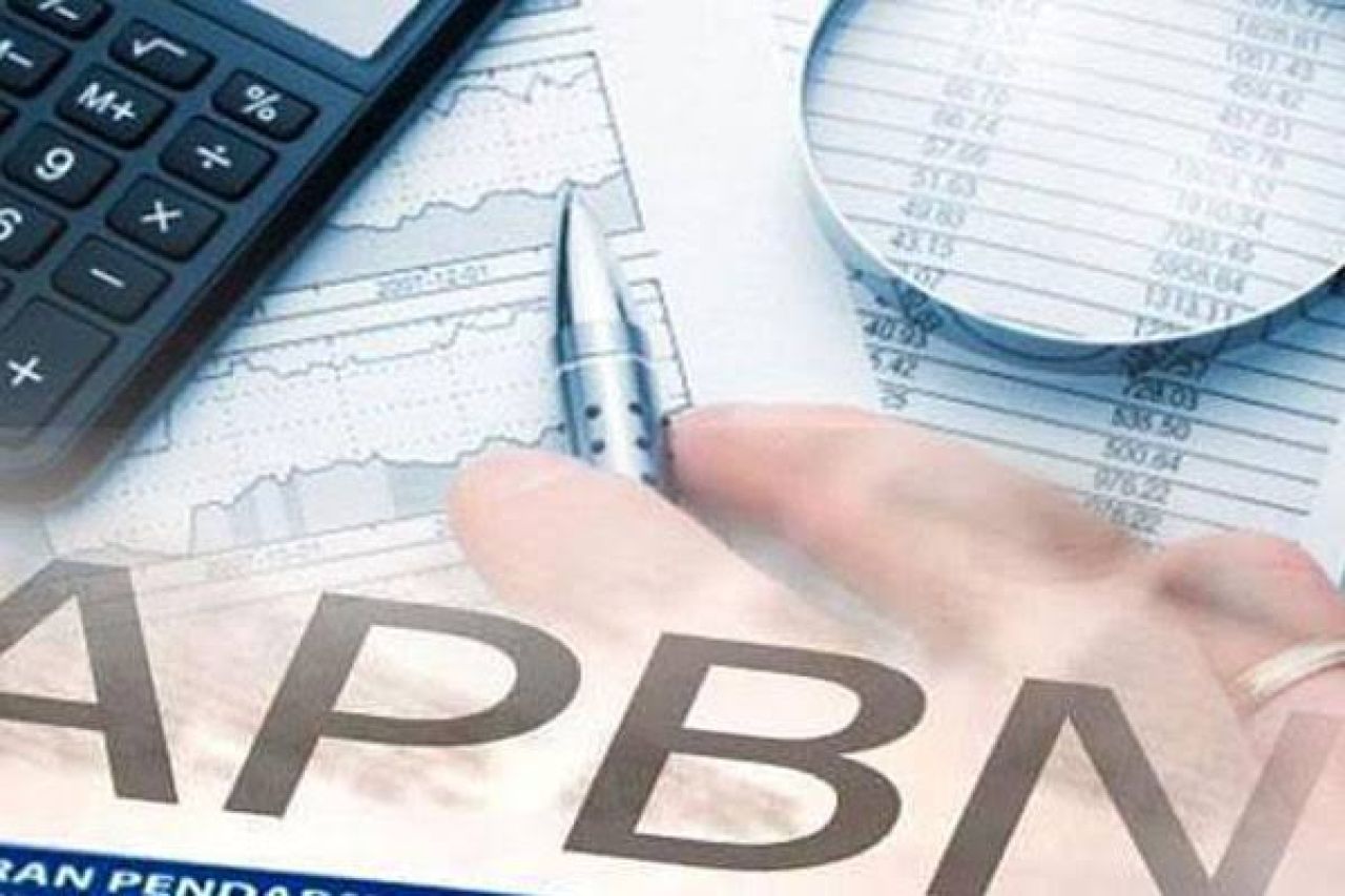 Tanggapan INDEF atas Nota Keuangan RAPBN 2026: Penerimaan Cekak, Program Unggulan Membengkak