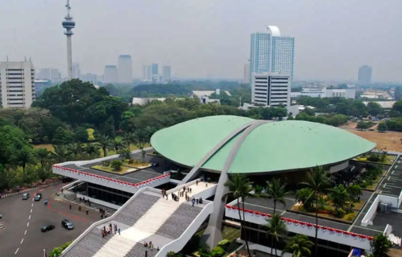 Sebuah Kompilasi Arogansi Politisi