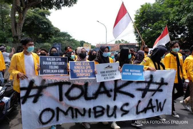 Perppu Cipta Kerja Dinilai Penuh Intrik Yang Menggelitik 