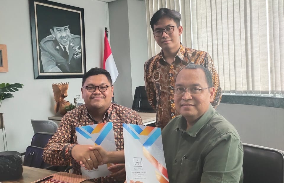 Mengembangkan Potensi Anak Muda Peduli Hukum, LKHI Buka Kantor Pengacara Baru 