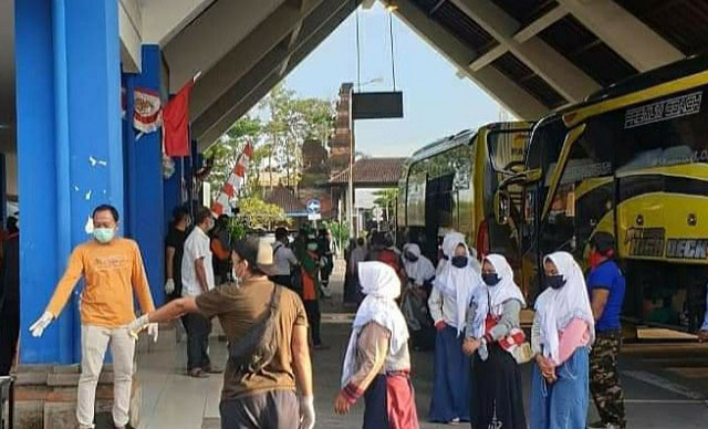 Penumpang Tak Kantongi Dokumen Covid-19, 15 Bus di Terminal Mengwi Batal Berangkat